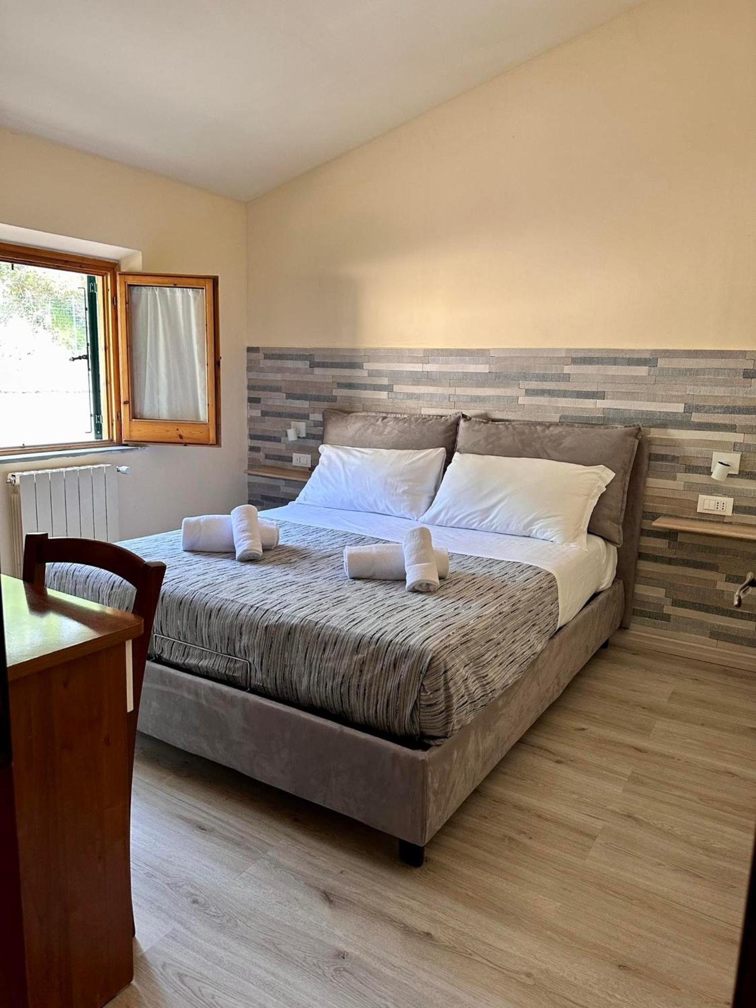 Camping Village Mugello Verde San Piero a Sieve Phòng bức ảnh
